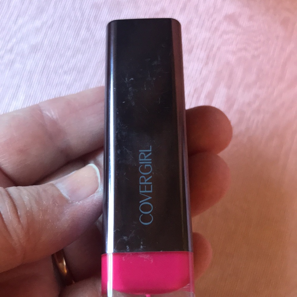 CoverGirl Lipstick set of 2 # 327 Bombshell New - Picture 2 of 5